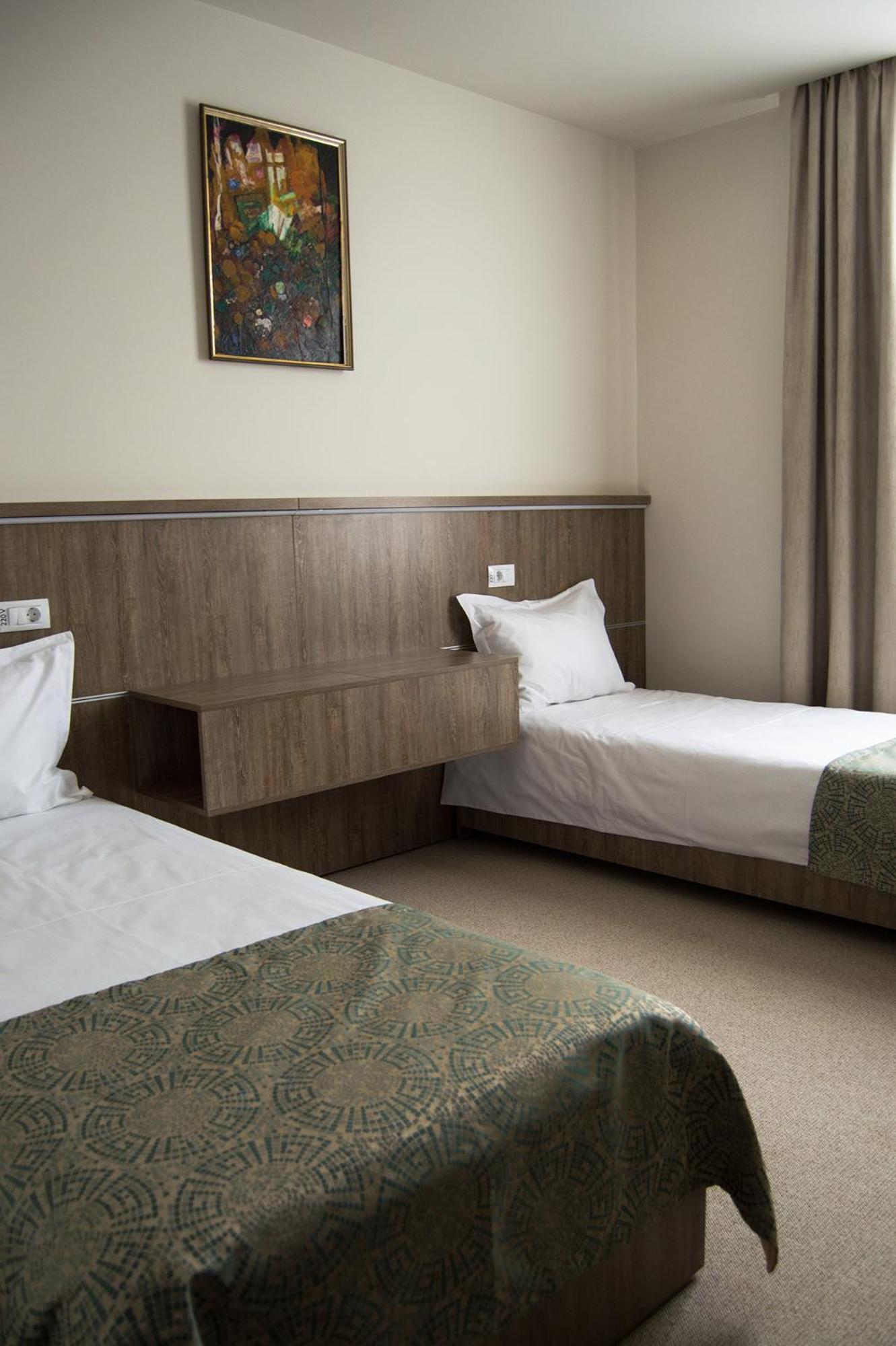 Fidelitas Hotel Sfantu Gheorghe  Exterior photo